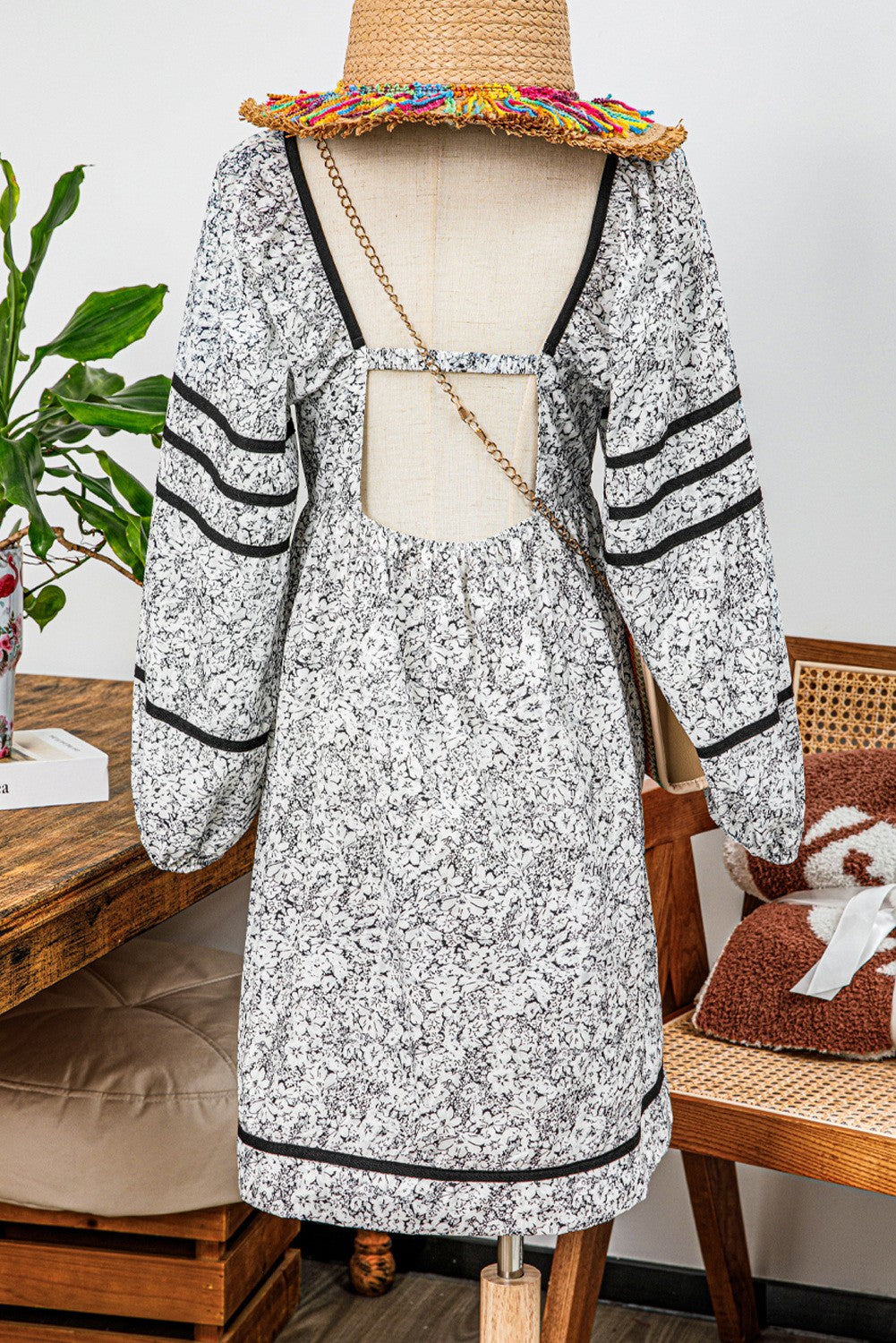 Floral Print Open Back Balloon Sleeve Mini Dress