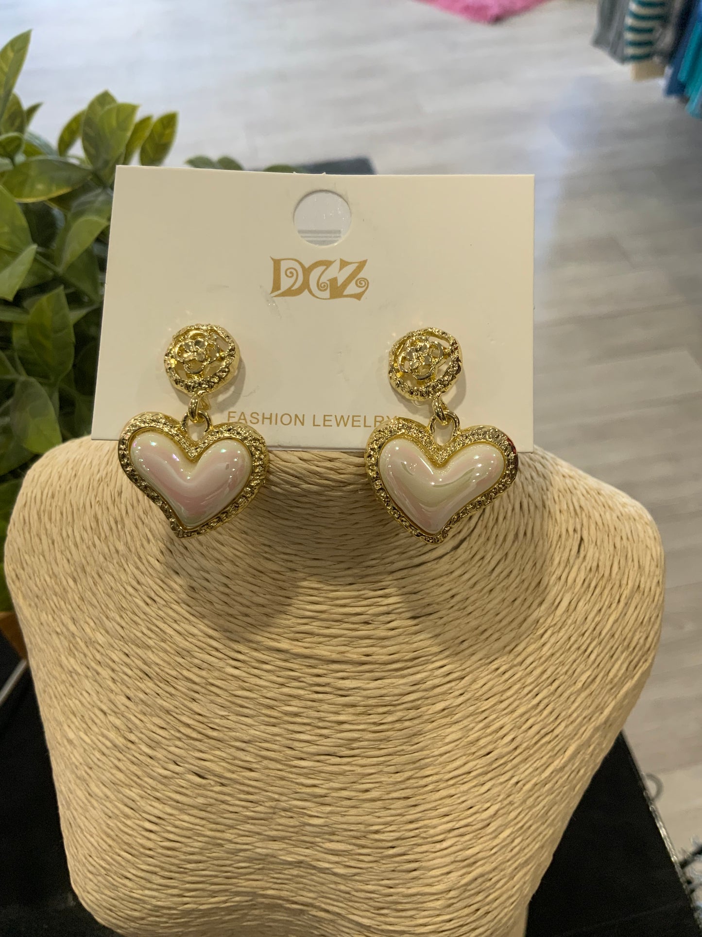 Pearl Heart Dangle Earrings