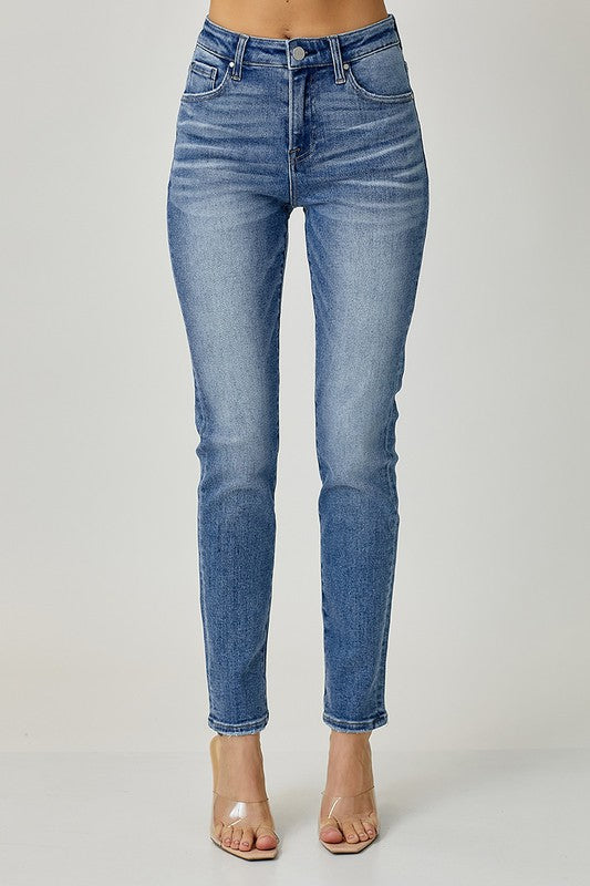 Plus Risen Mid Rise Relaxed Skinny Jeans